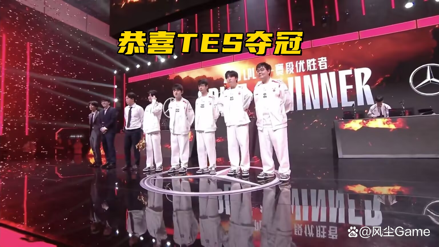 中国队观众热烈欢呼！，JackeyLove迎来十五赛季出色发挥热度持续攀升(jackeylove比赛数据)