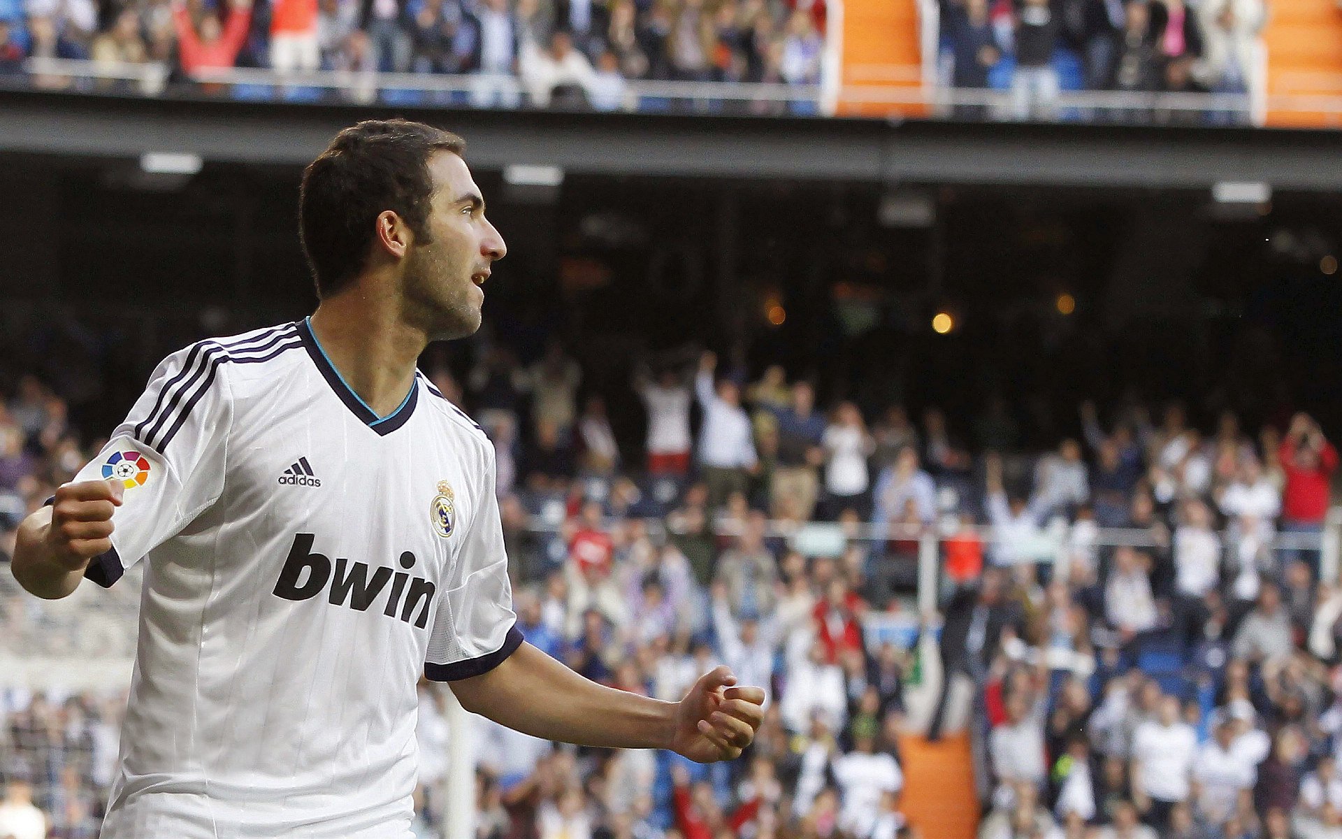 纳达尔与90激战雄鹿分钟,刷新纪录胜负难料!,C罗焦点对战比赛高潮迭起